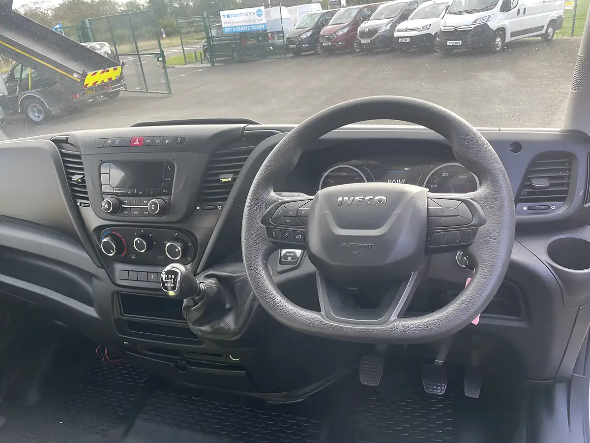 Used 2021 Iveco Daily Swb White - Interior and Exterior details 8
