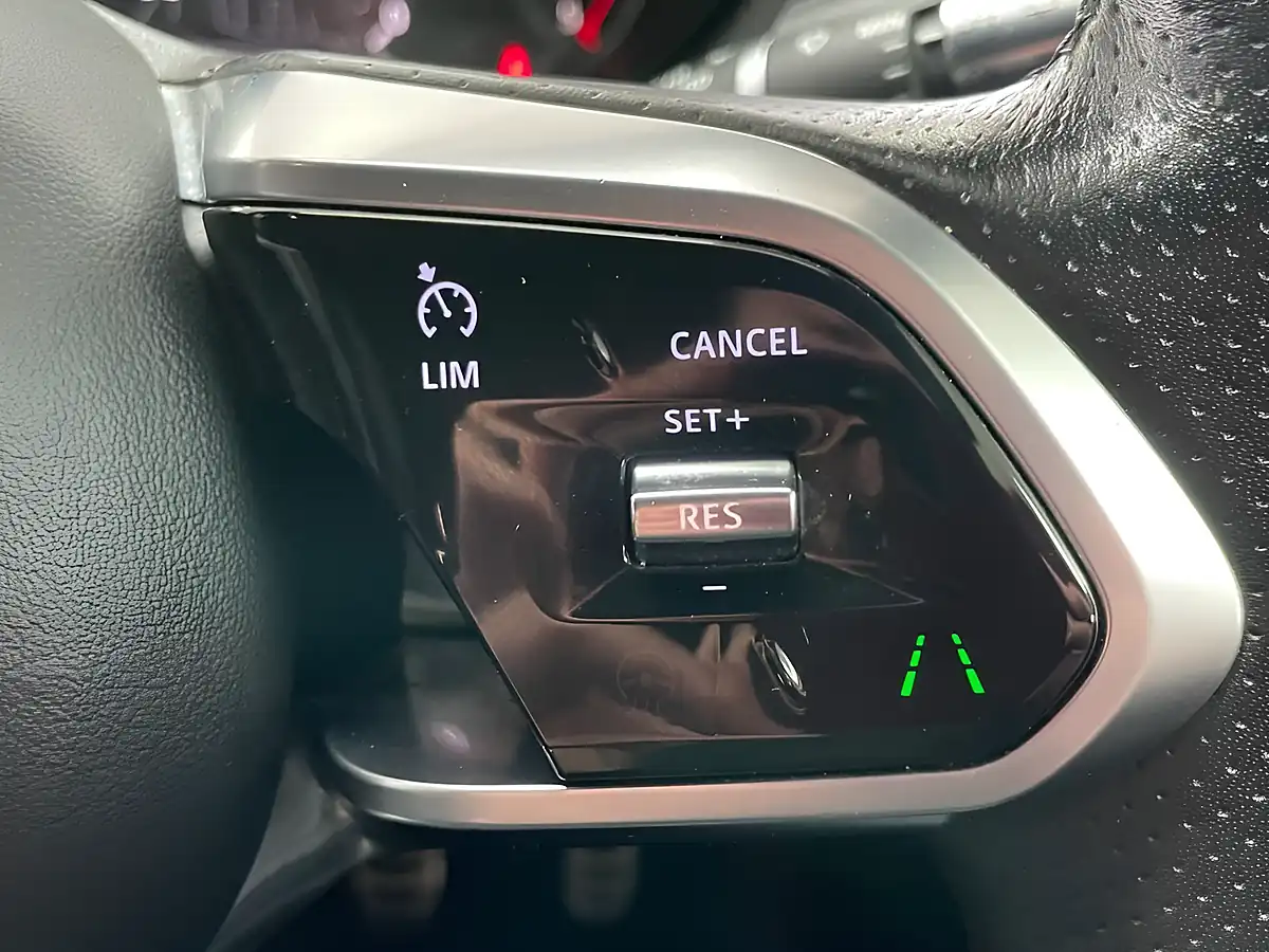 Used 2021 Jaguar E-Pace R-Dynamic S White - Interior and Exterior details 16