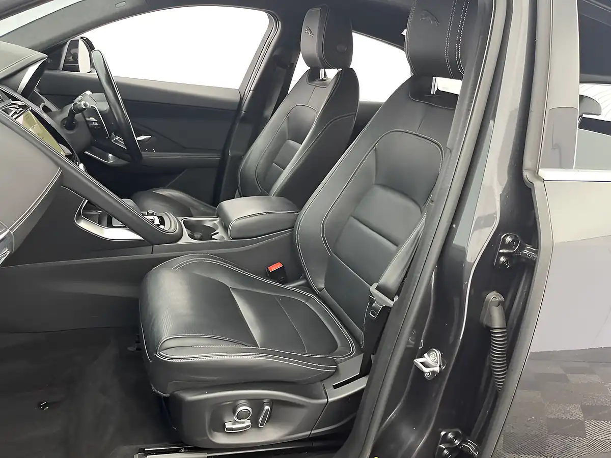 Used 2021 Jaguar E-Pace R-Dynamic Se Grey - Interior and Exterior details 3