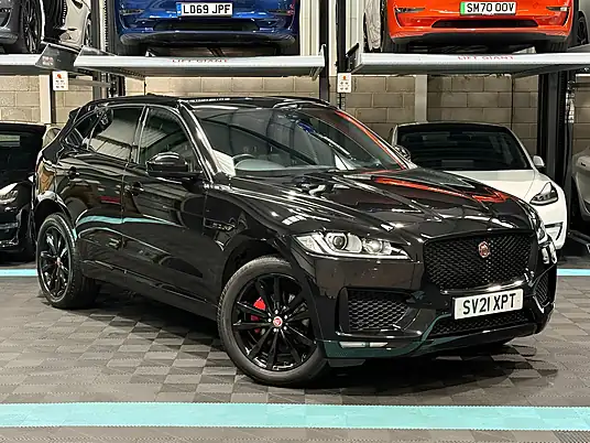 2021 Jaguar F-PACE D180 Chequered Flag