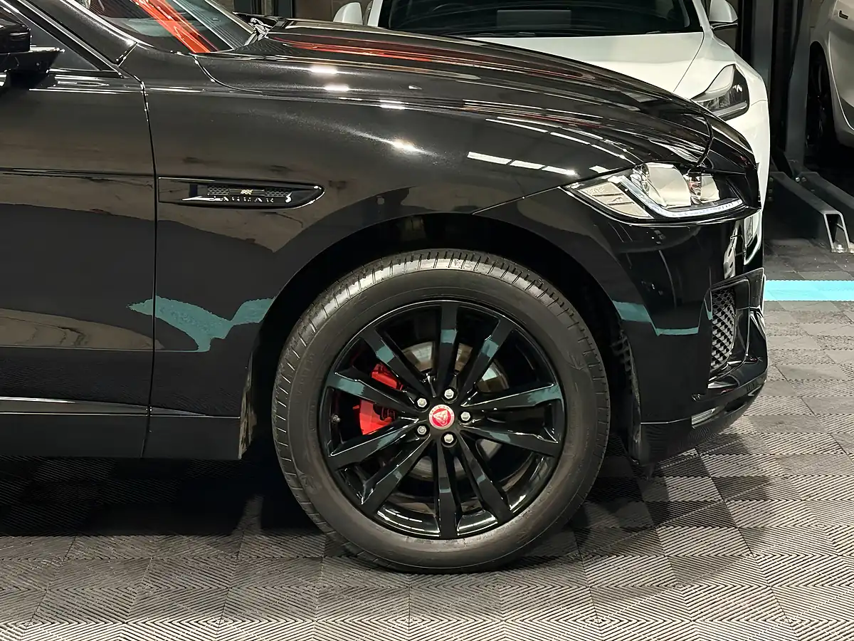 Used 2021 Jaguar F-Pace Chequered Flag Black - Interior and Exterior details 13