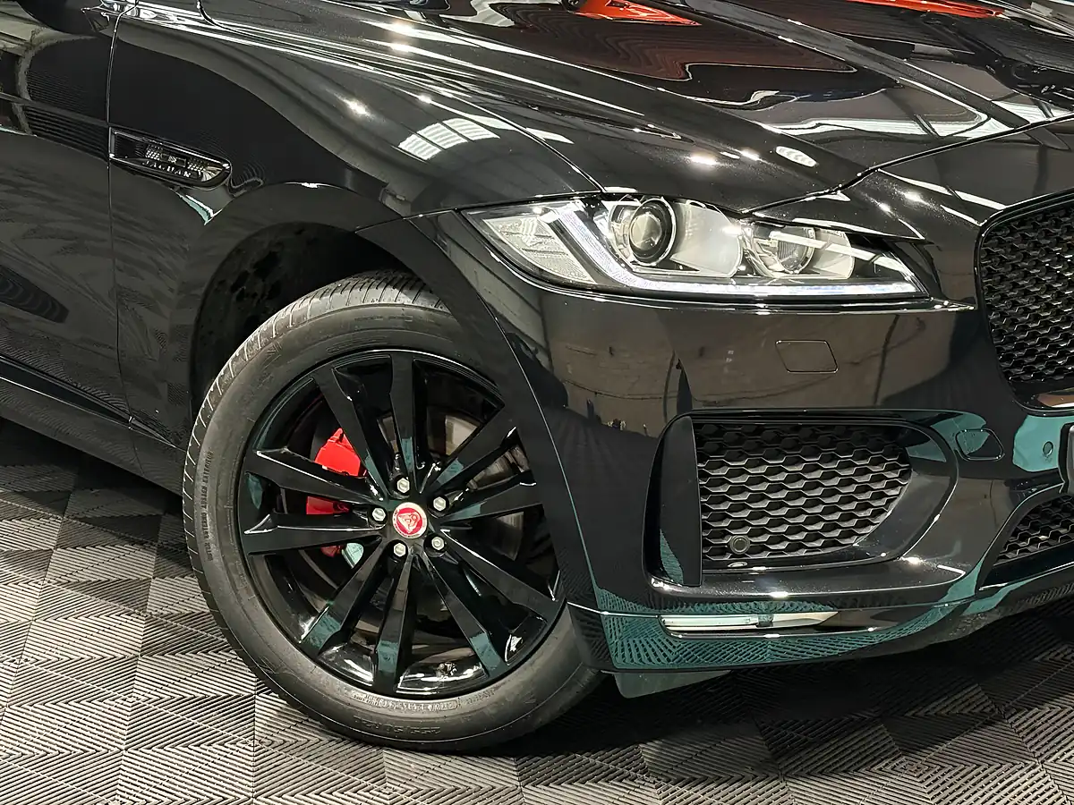 Used 2021 Jaguar F-Pace Chequered Flag Black - Interior and Exterior details 15