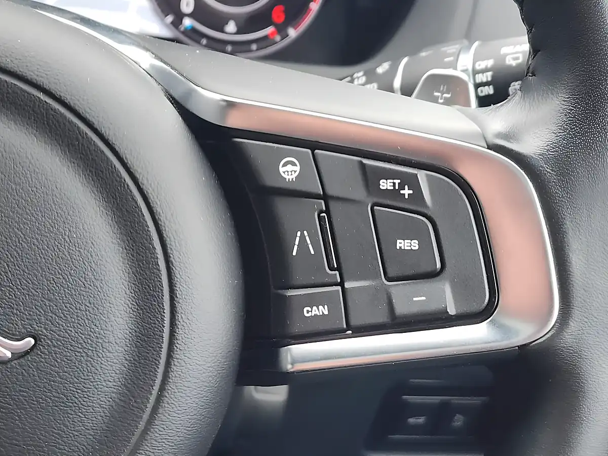 Used 2021 Jaguar F-Pace Chequered Flag Grey - Interior and Exterior details 17
