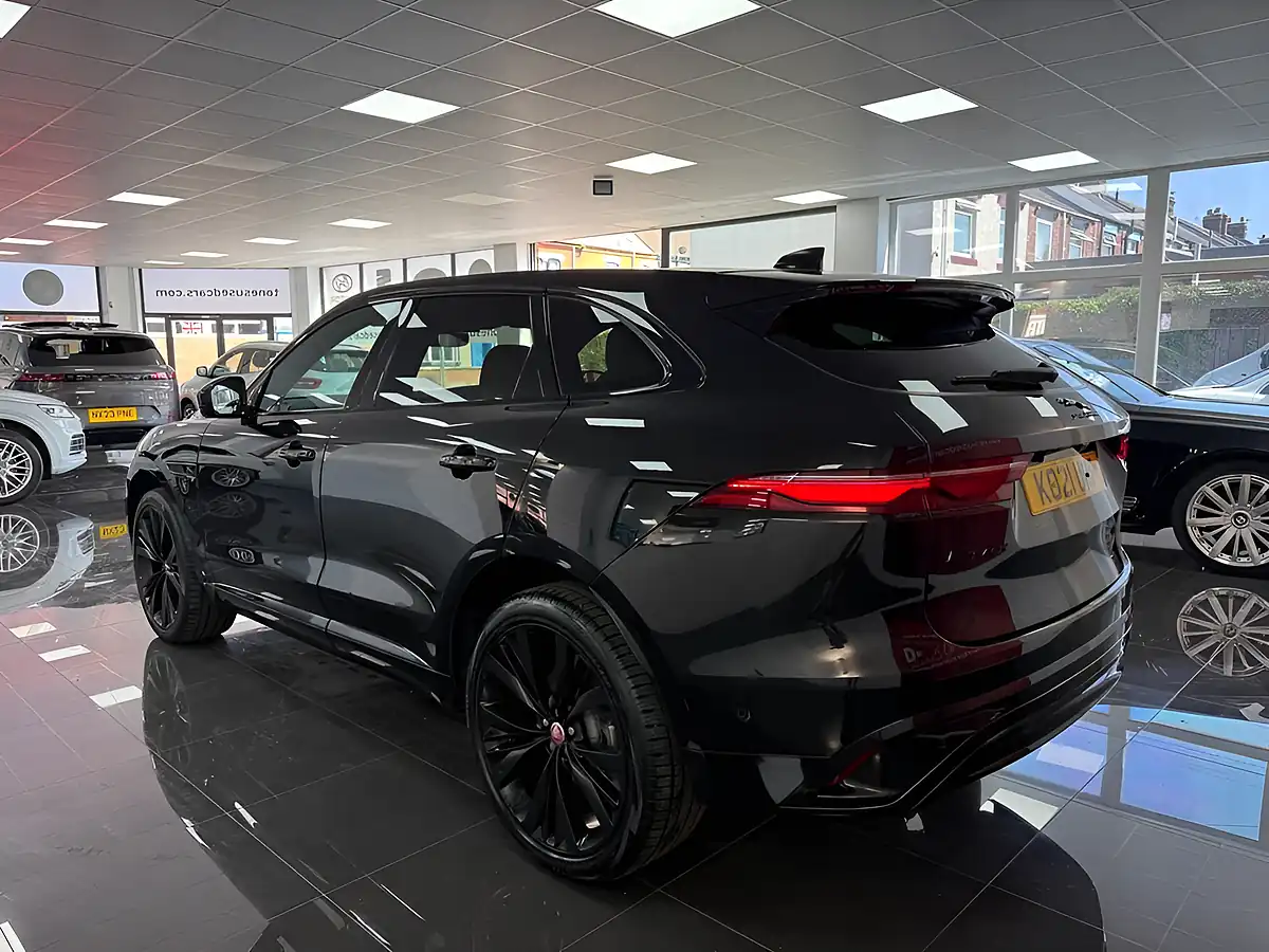 Used 2021 Jaguar F-Pace R-Dynamic Hse Black - Interior and Exterior details 10