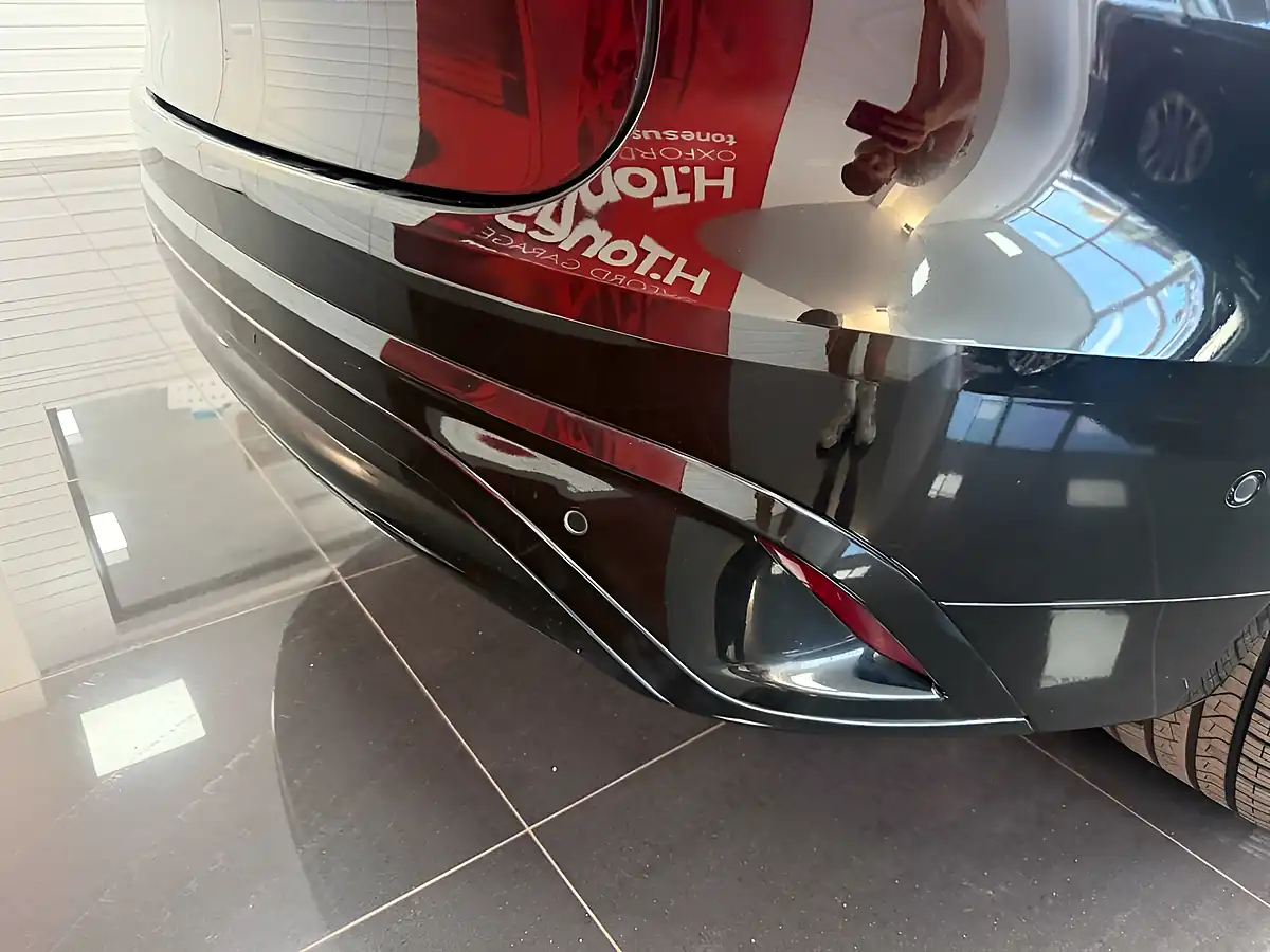 Used 2021 Jaguar F-Pace R-Dynamic Hse Black - Interior and Exterior details 8