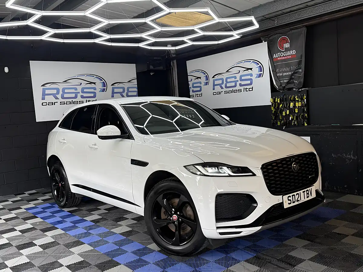 Used 2021 Jaguar F-Pace R-Dynamic S White - Front View