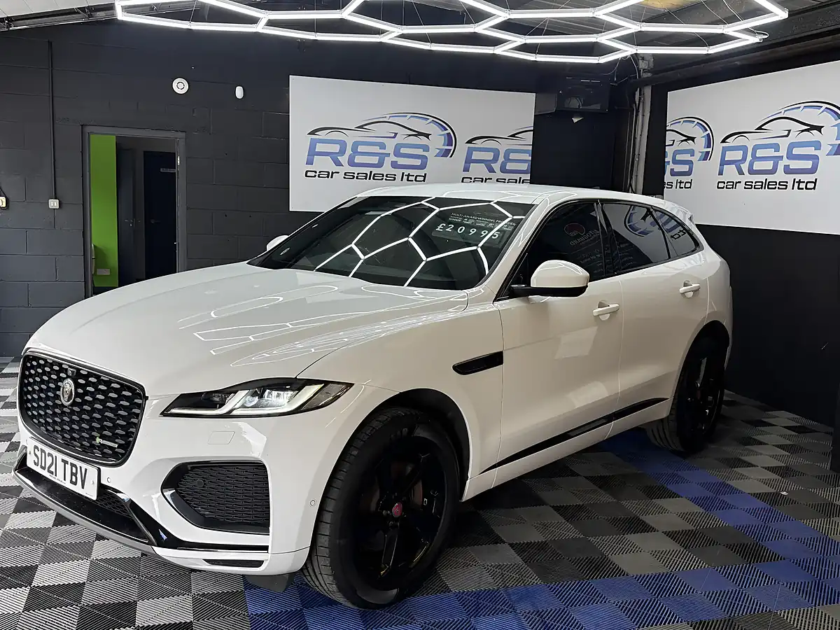 Used 2021 Jaguar F-Pace R-Dynamic S White - Interior and Exterior details 10
