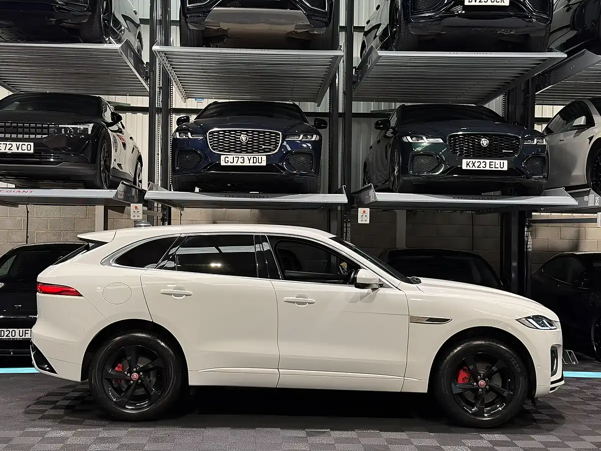 Used 2021 Jaguar F-Pace R-Dynamic S White - Interior and Exterior details 9