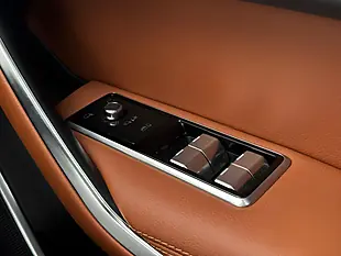 Used 2021 Jaguar F-Pace R-Dynamic Se Black - Interior and Exterior details 16