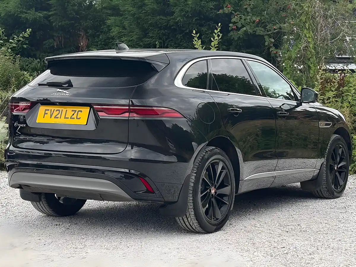 Used 2021 Jaguar F-Pace R-Dynamic Se Black - Interior and Exterior details 9