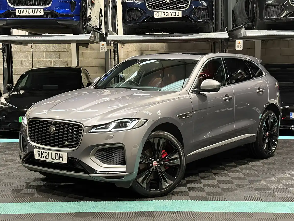 Used 2021 Jaguar F-Pace R-Dynamic Se Grey - Interior and Exterior details 5