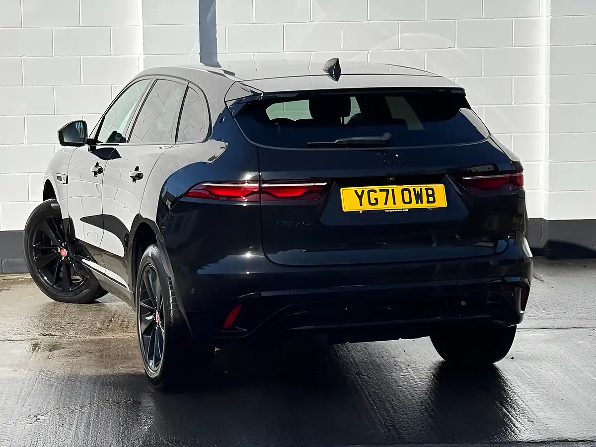 Used 2021 Jaguar F-Pace R-Dynamic Se Santorini Black - Interior and Exterior details 13