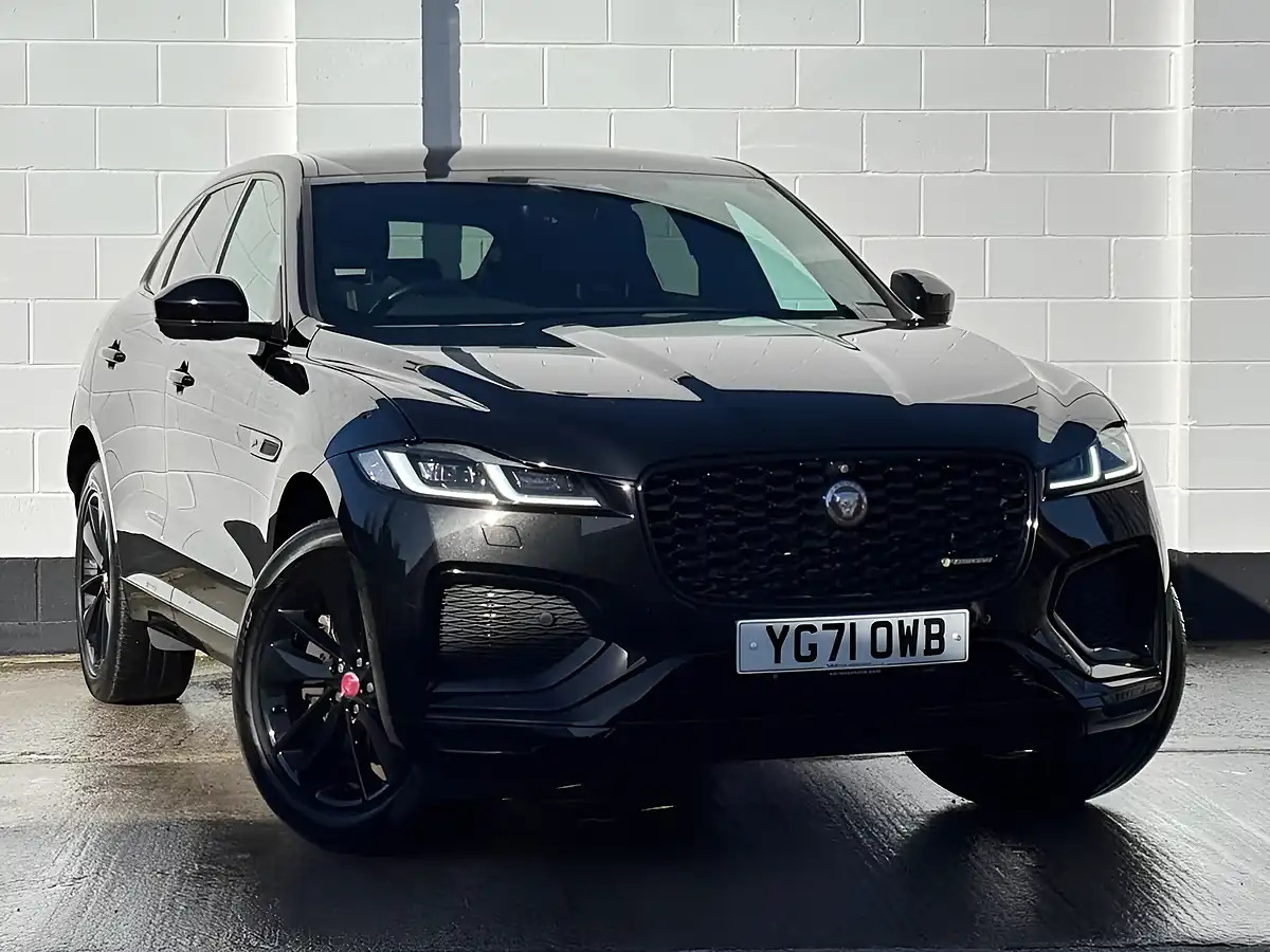 Used 2021 Jaguar F-Pace R-Dynamic Se Santorini Black - Interior and Exterior details 15