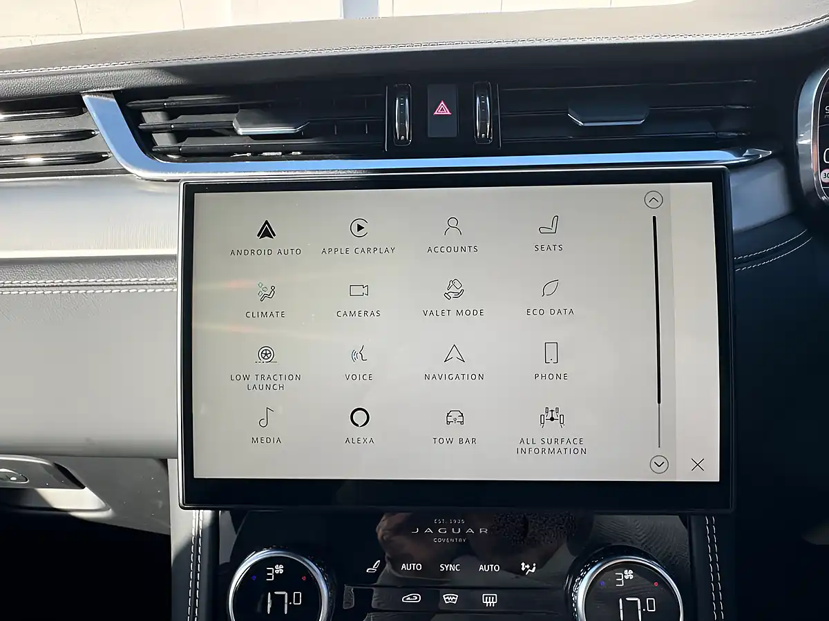 Used 2021 Jaguar F-Pace R-Dynamic Se Santorini Black - Interior and Exterior details 18