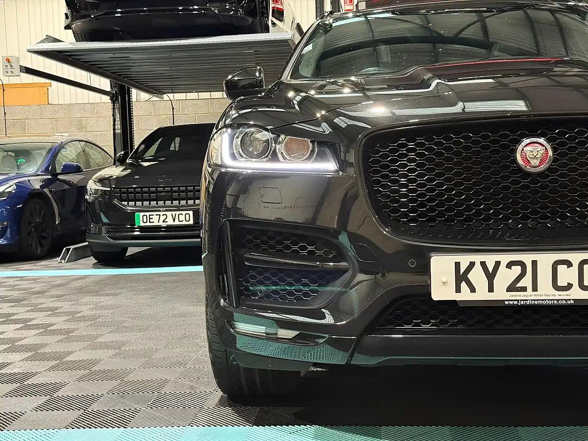 Used 2021 Jaguar F-Pace R-Sport Black - Interior and Exterior details 10