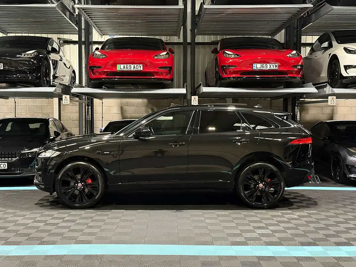 Used 2021 Jaguar F-Pace R-Sport Black - Interior and Exterior details 6