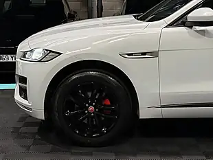 Used 2021 Jaguar F-Pace R-Sport White - Interior and Exterior details 14