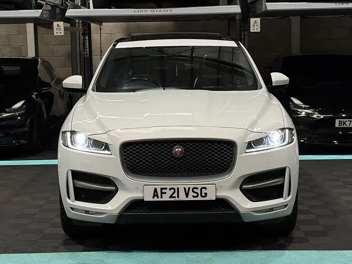 Used 2021 Jaguar F-Pace R-Sport White - Interior and Exterior details 4