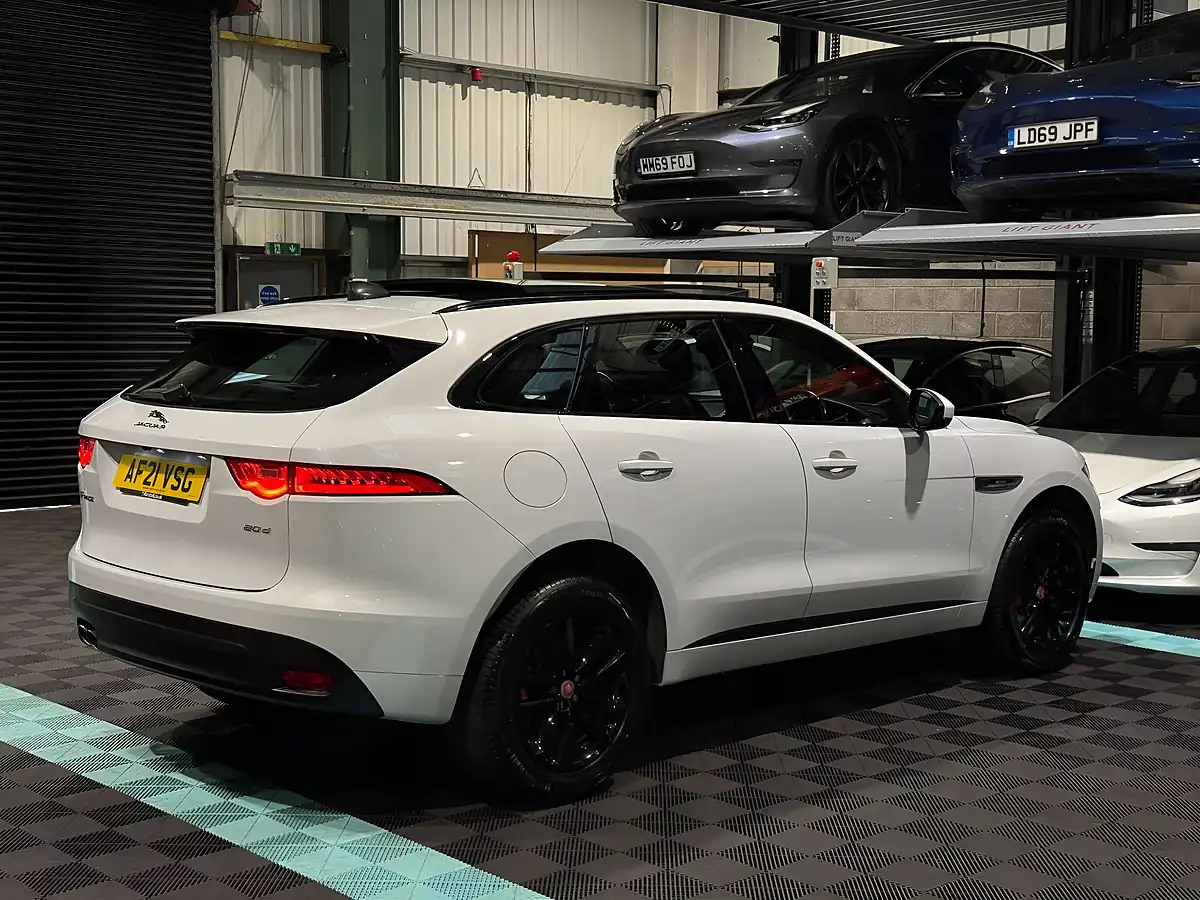 Used 2021 Jaguar F-Pace R-Sport White - Interior and Exterior details 9