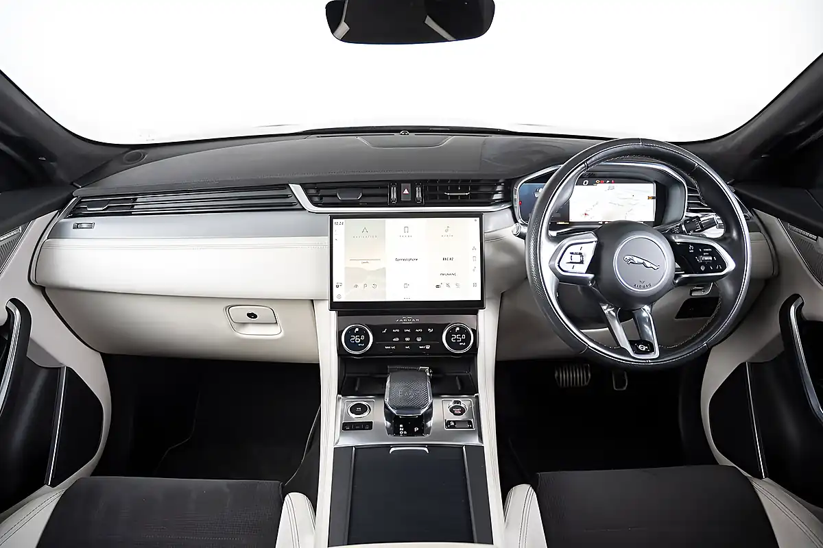 Used 2021 Jaguar F-Pace Svr Black - Interior and Exterior details 4