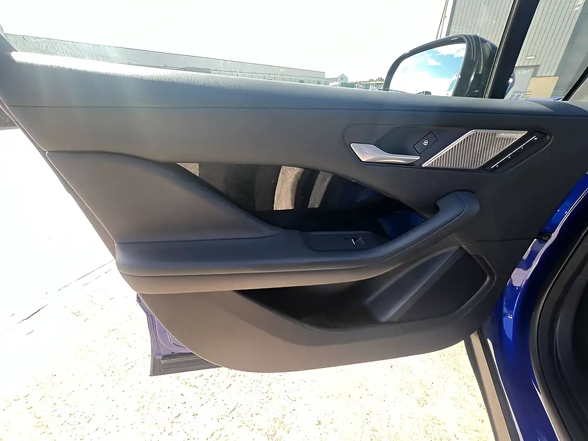 Used 2021 Jaguar I-Pace Black Blue - Interior and Exterior details 18