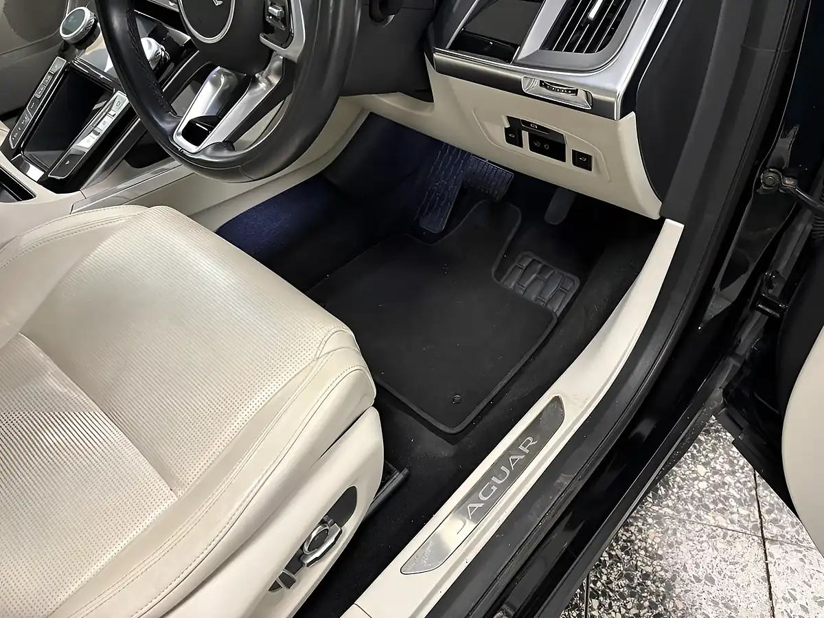 Used 2021 Jaguar I-Pace Hse Santorini Black - Interior and Exterior details 11