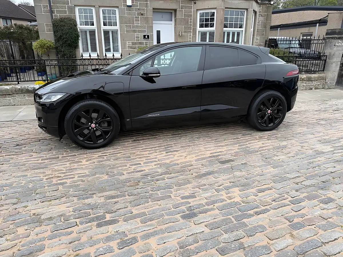 Used 2021 Jaguar I-Pace Se Santorini Black - Interior and Exterior details 10