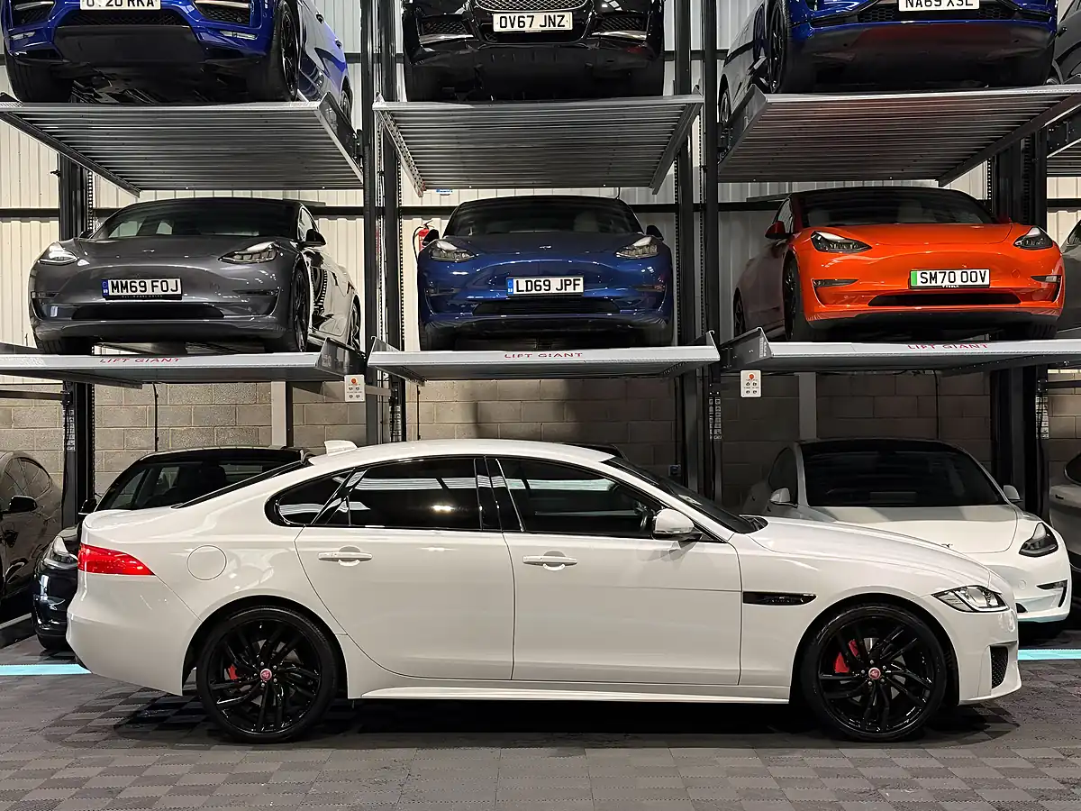 Used 2021 Jaguar Xf Chequered Flag White - Interior and Exterior details 10