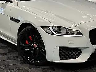 Used 2021 Jaguar Xf Chequered Flag White - Interior and Exterior details 11