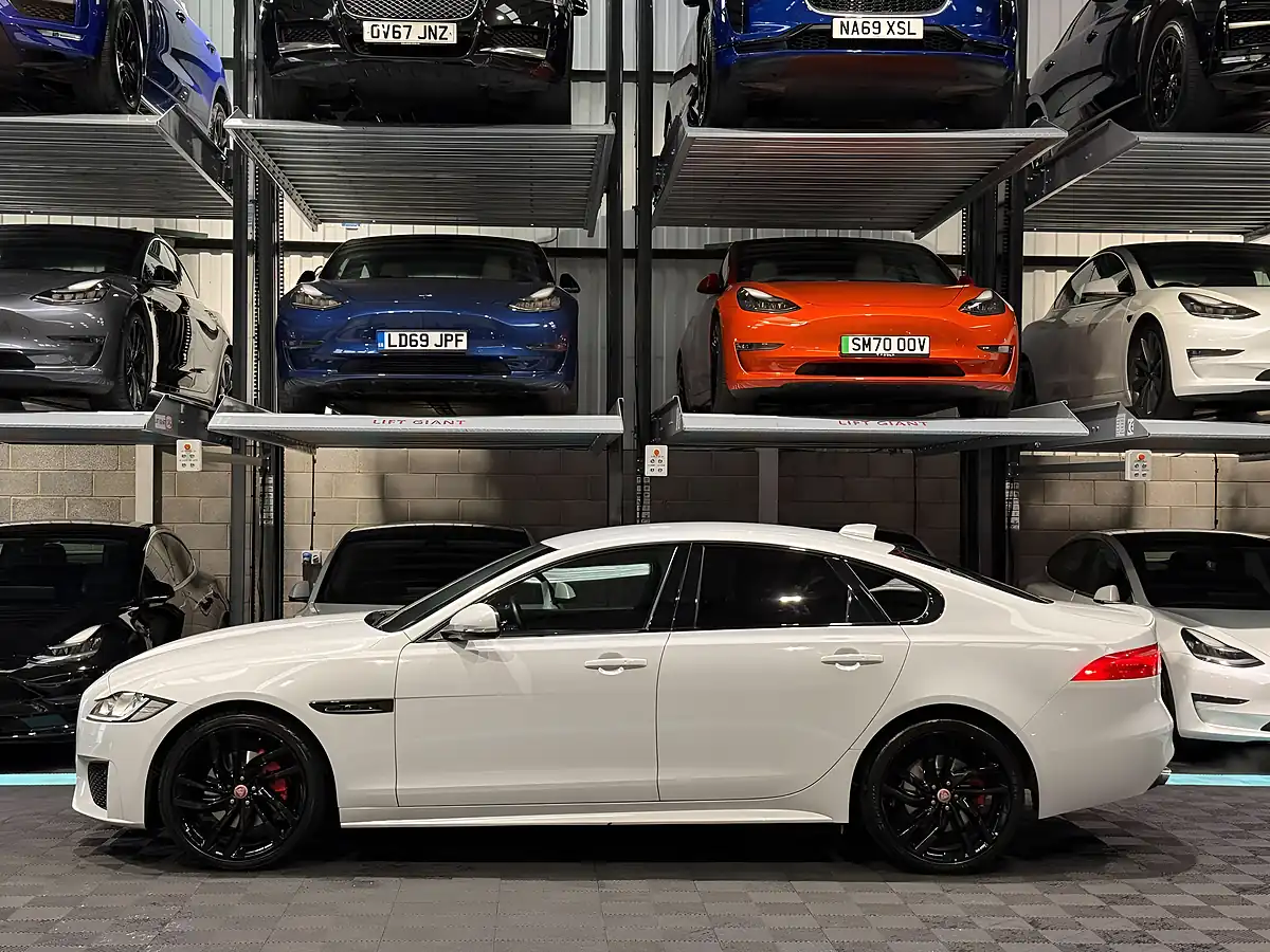 Used 2021 Jaguar Xf Chequered Flag White - Interior and Exterior details 6