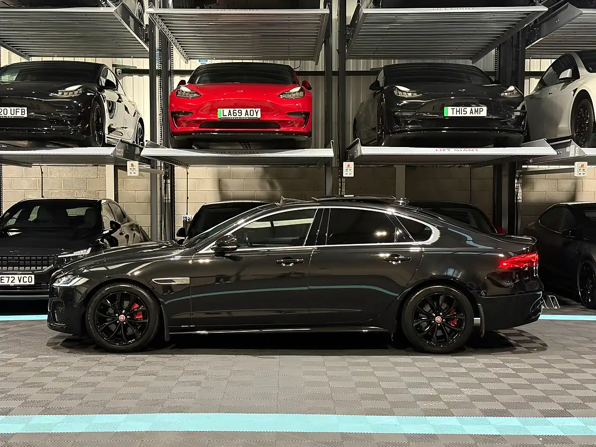 Used 2021 Jaguar Xf R-Dynamic S Black - Interior and Exterior details 6