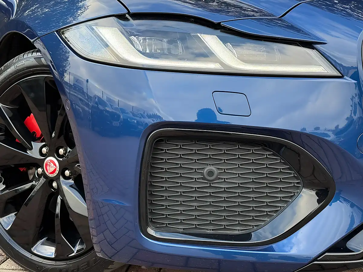 Used 2021 Jaguar Xf R-Dynamic S Blue - Interior and Exterior details 11