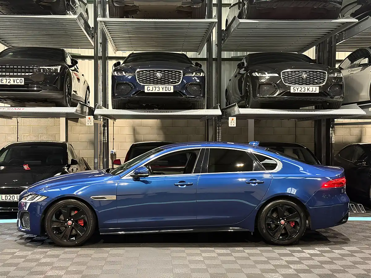 Used 2021 Jaguar Xf R-Dynamic S Blue - Interior and Exterior details 6