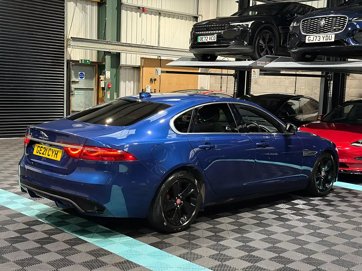 Used 2021 Jaguar Xf R-Dynamic S Blue - Interior and Exterior details 9