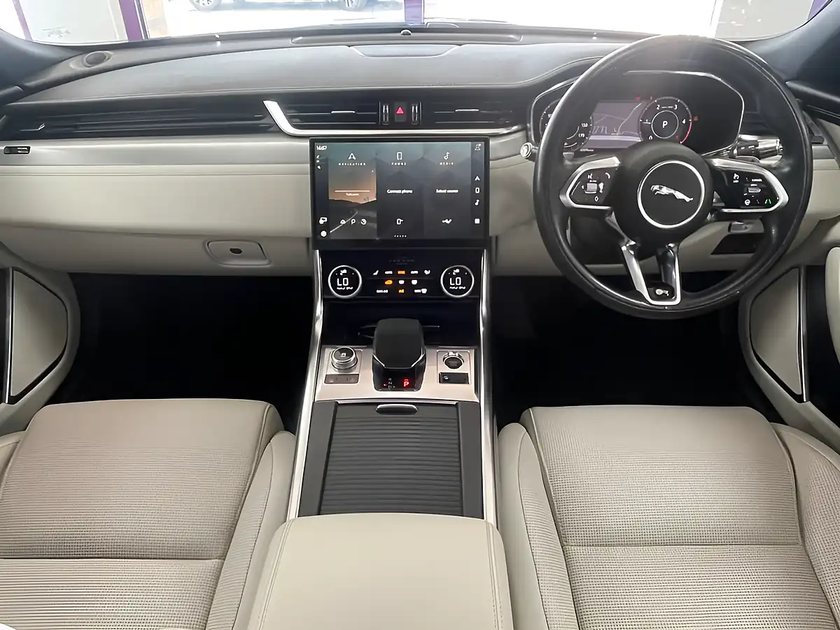 Used 2021 Jaguar Xf R-Dynamic Se British Racing Green - Interior and Exterior details 2