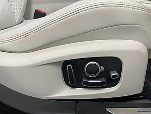 Used 2021 Jaguar Xf R-Dynamic Se British Racing Green - Interior and Exterior details 20
