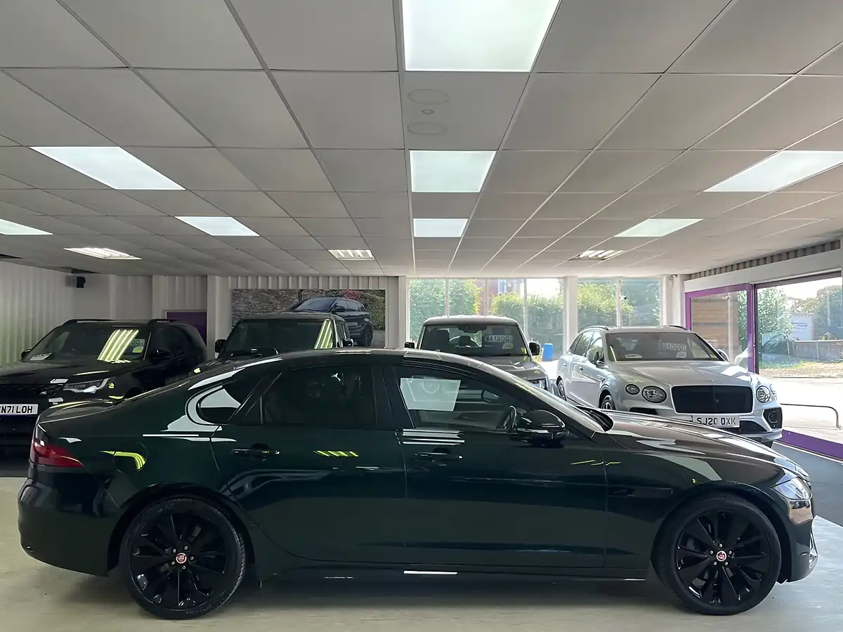 Used 2021 Jaguar Xf R-Dynamic Se British Racing Green - Interior and Exterior details 6