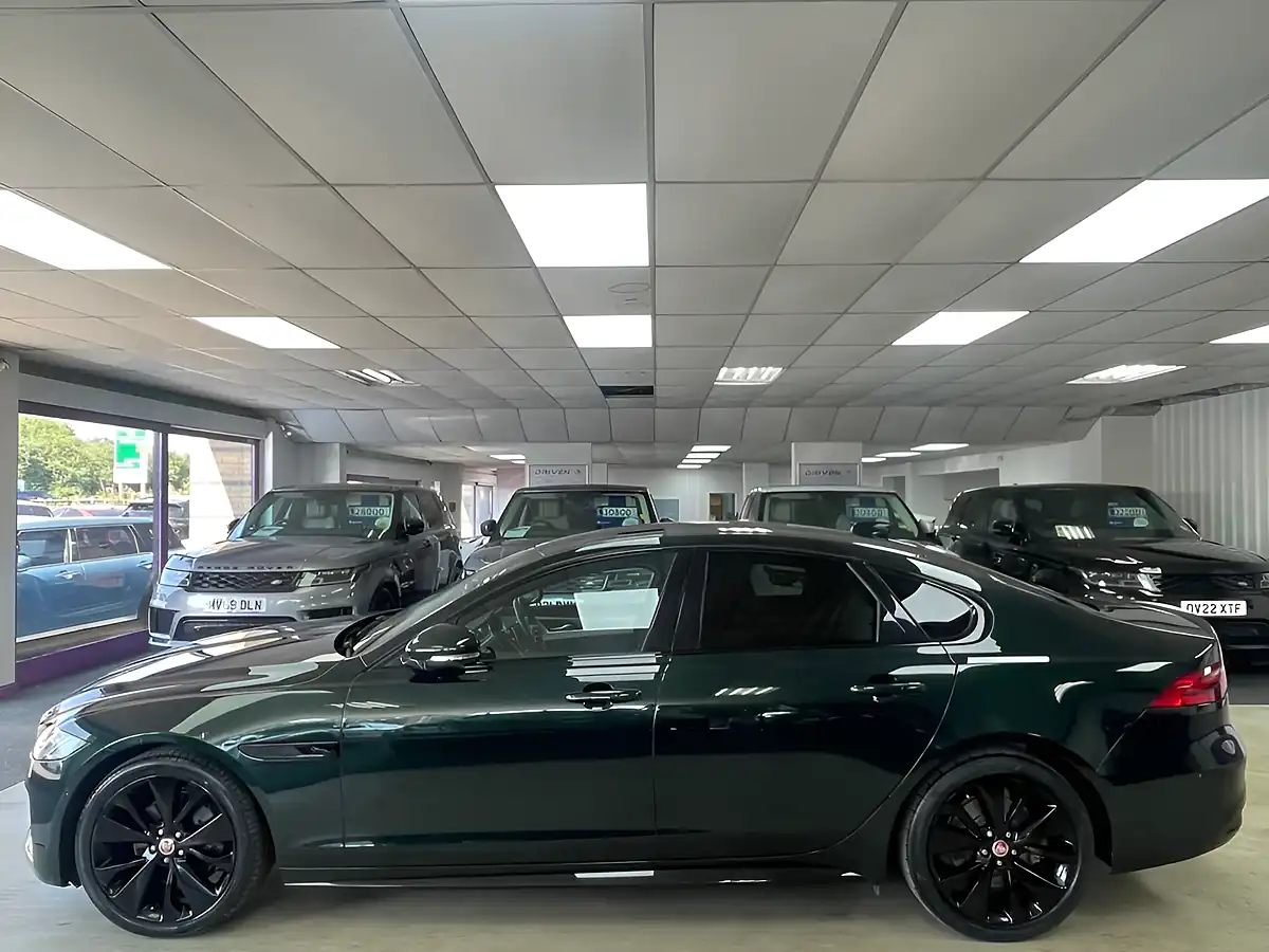 Used 2021 Jaguar Xf R-Dynamic Se British Racing Green - Interior and Exterior details 7