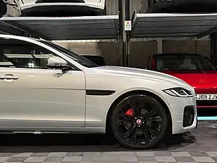 Used 2021 Jaguar Xf R-Dynamic Se Silver - Interior and Exterior details 14