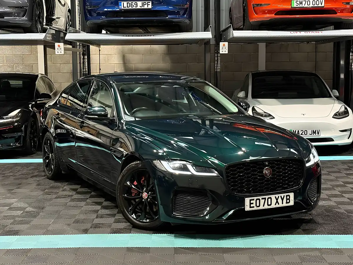 Used 2021 Jaguar Xf S Green - Front View