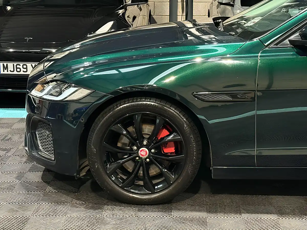 Used 2021 Jaguar Xf S Green - Interior and Exterior details 14