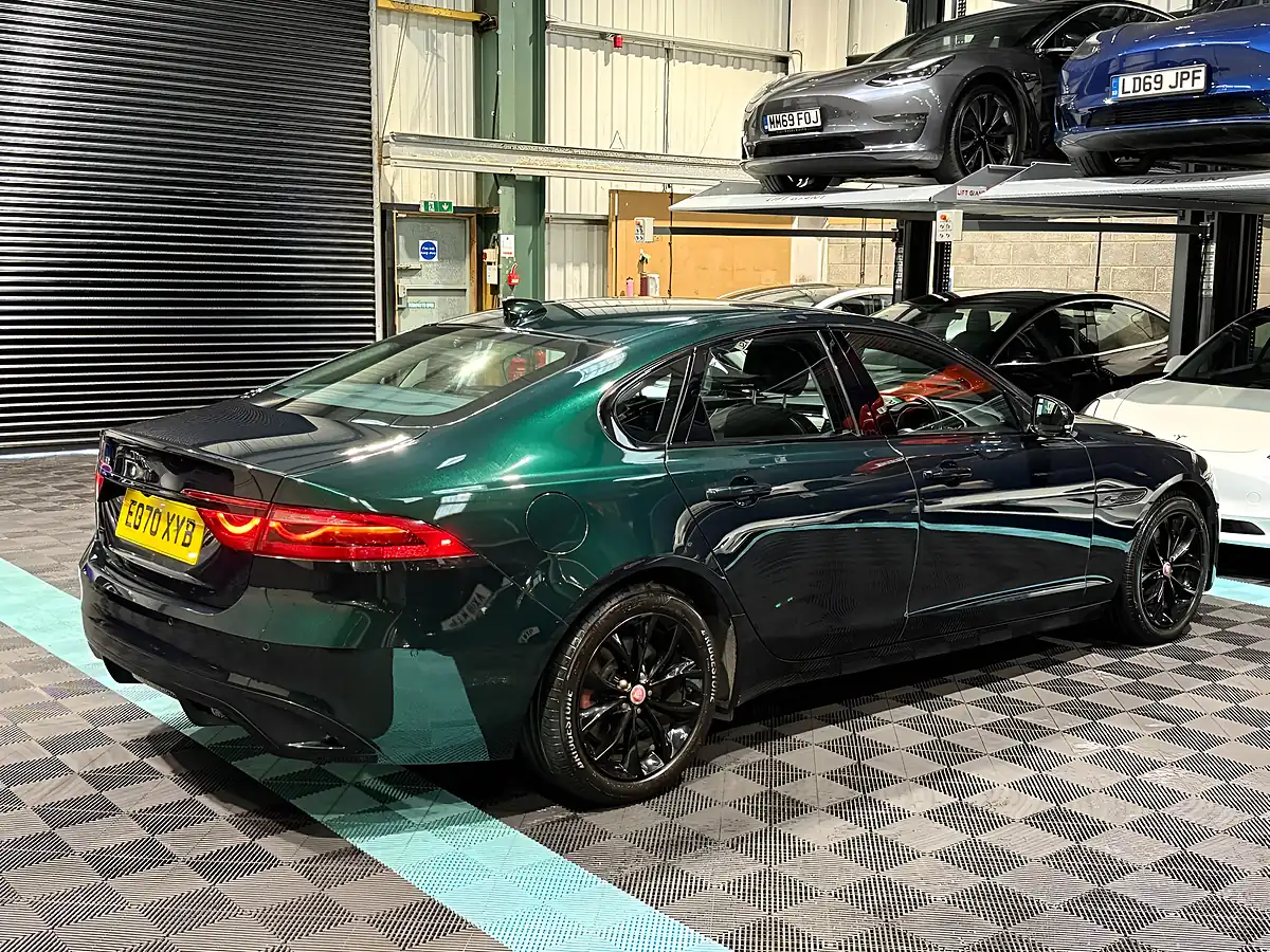 Used 2021 Jaguar Xf S Green - Interior and Exterior details 9