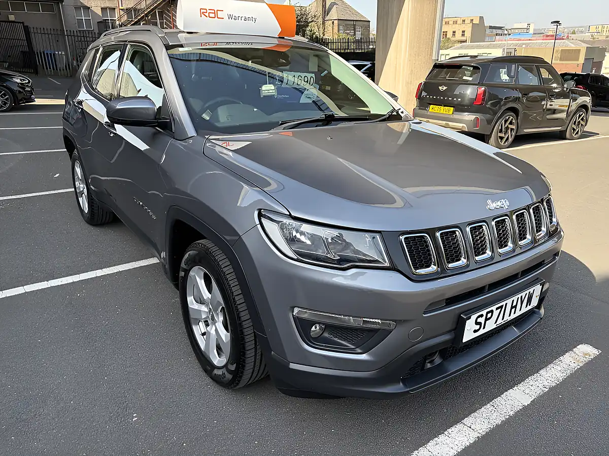 Used 2021 Jeep Compass Longitude Grey - Front View