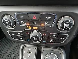 Used 2021 Jeep Compass Trailhawk Red - Interior and Exterior details 10