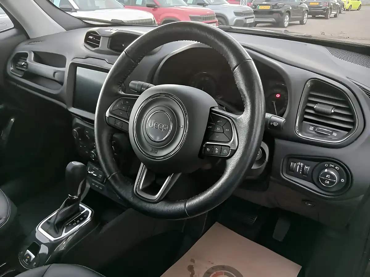 Used 2021 Jeep Renegade Limited Grey - Interior and Exterior details 12