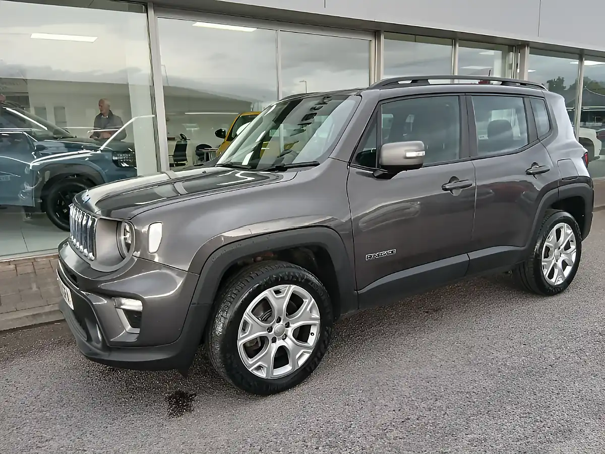 Used 2021 Jeep Renegade Limited Grey - Interior and Exterior details 8