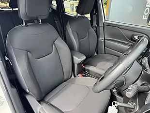 Used 2021 Jeep Renegade Night Eagle White - Interior and Exterior details 6