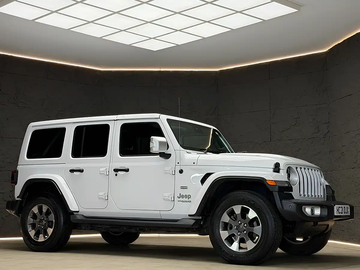 Used 2021 Jeep Wrangler Overland White - Interior and Exterior details 10