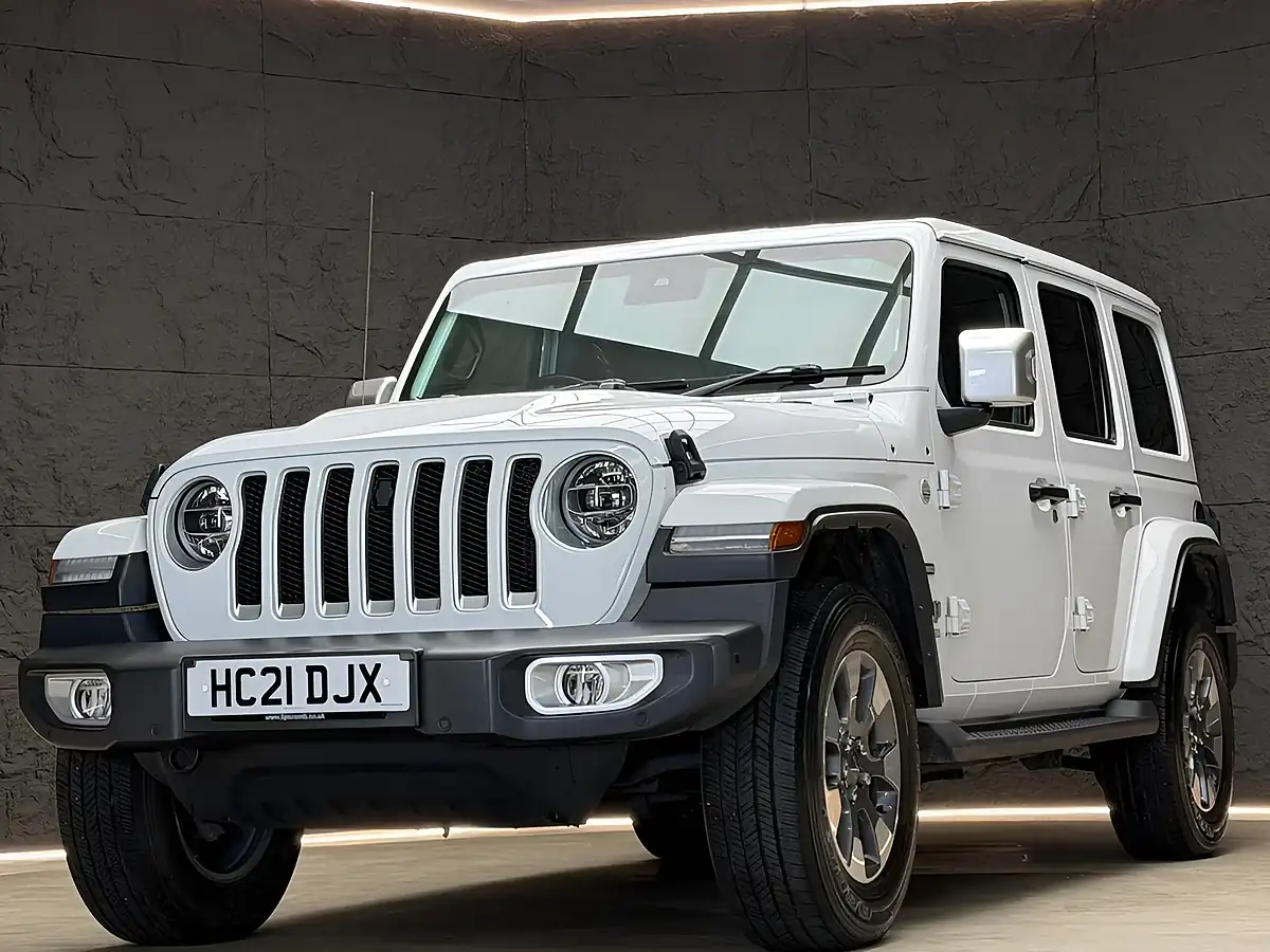 Used 2021 Jeep Wrangler Overland White - Interior and Exterior details 6