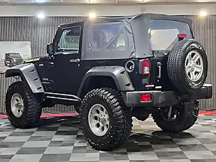 Used 2021 Jeep Wrangler Rubicon Black - Interior and Exterior details 4